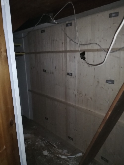 Renovation Rangement Sous-Escaliers 1.jpg